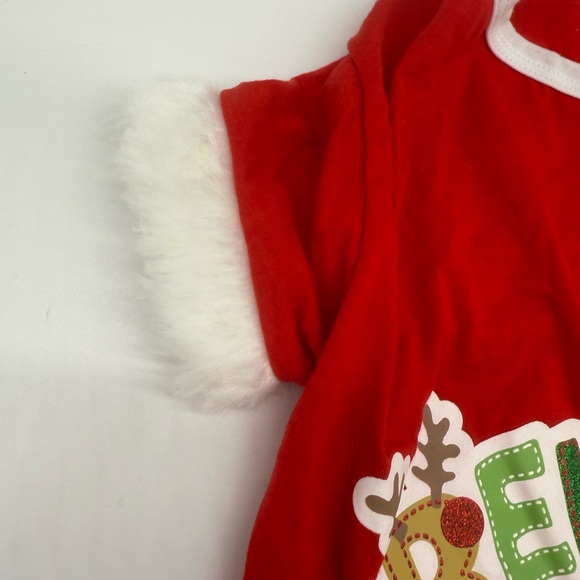 Reindeer in Training Red Fluffy Trim Christmas Pet Shirt- BNWT - Picture 3 of 6